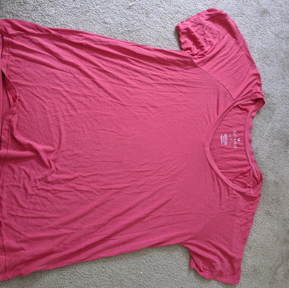 American eagle soft and sexy tee